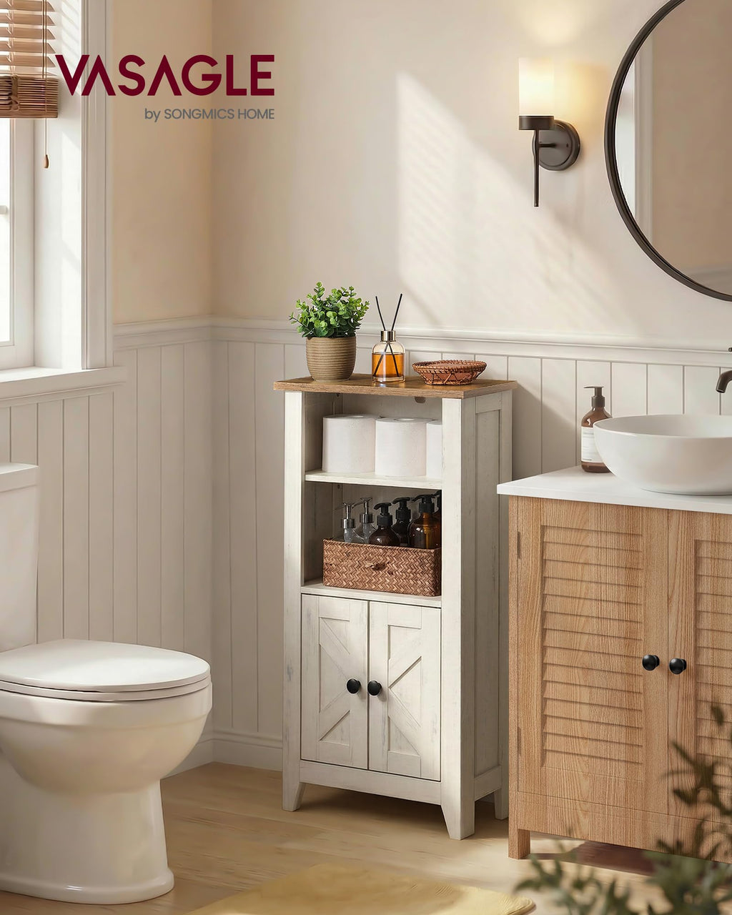 Farmhouse Storage Cabinet with 2 Barn Doors M18454