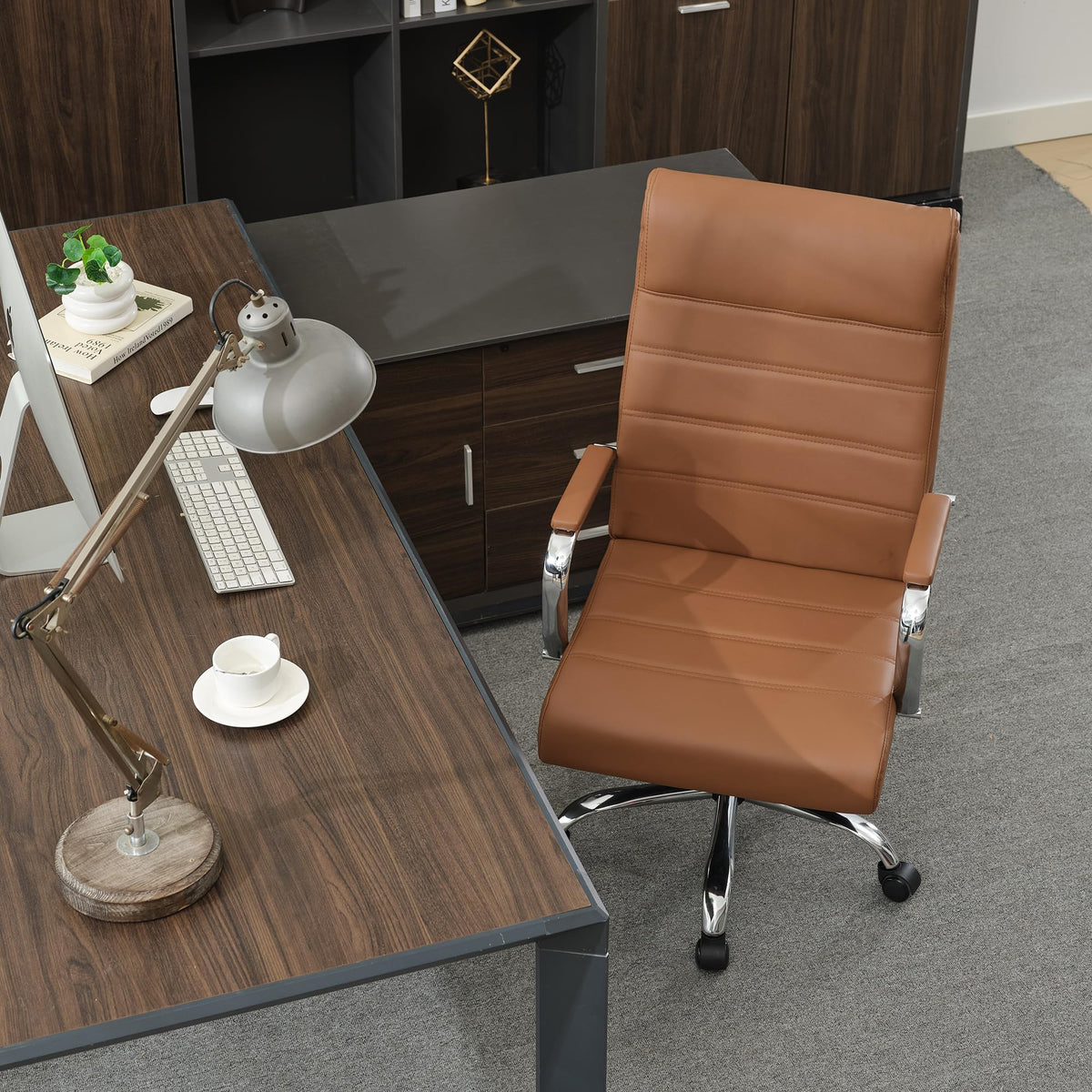 Brown Leather High Back Office Chair with Armrest Y104